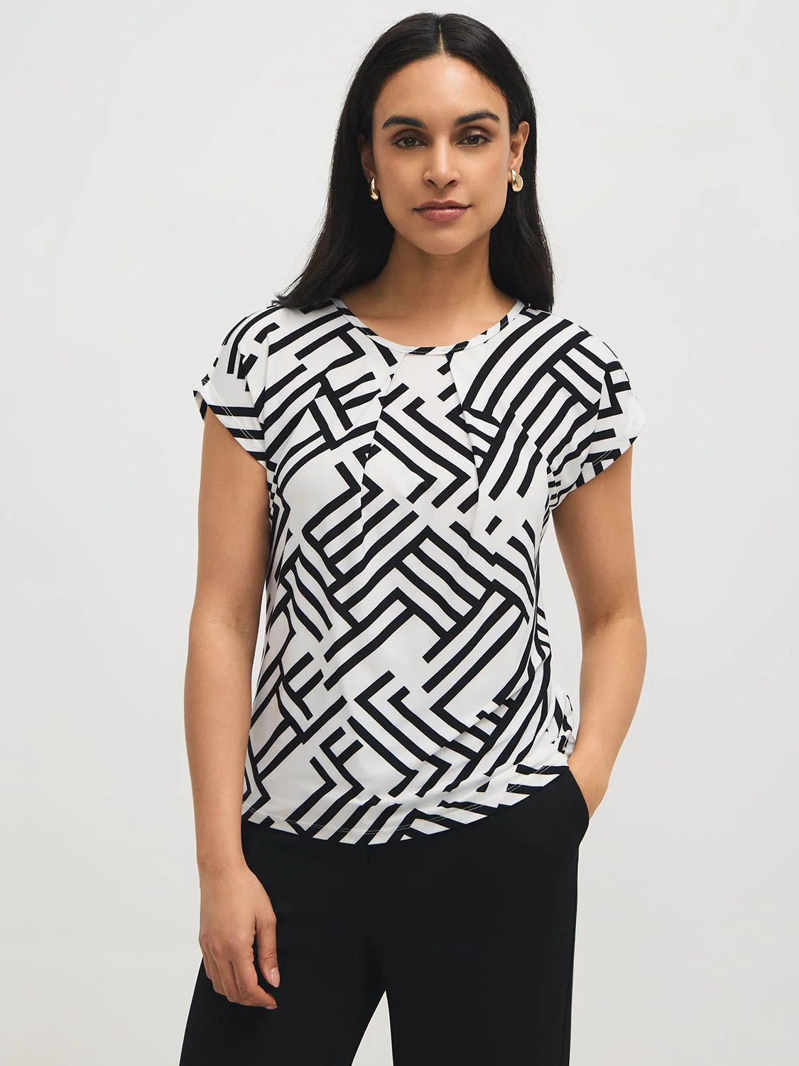 Printed Dolman Sleeve Front Pleat Top - Image 3