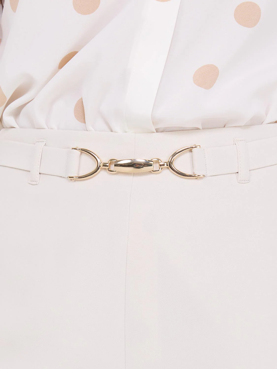 Cropped Wide-Leg Pants With Gold Hardware - Image 6