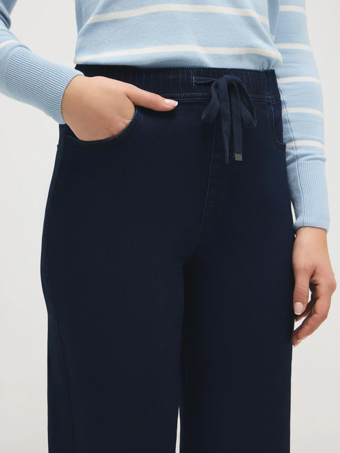Drawstring Wide-Leg Jeans - Image 9