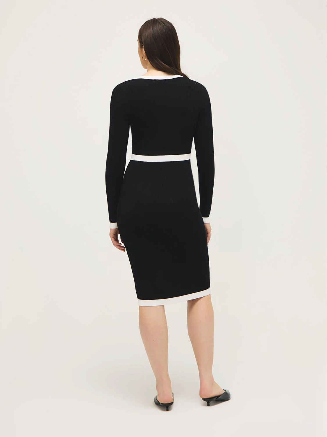 Contrast Trim V-Neck Midi Sweater Dress - Image 3