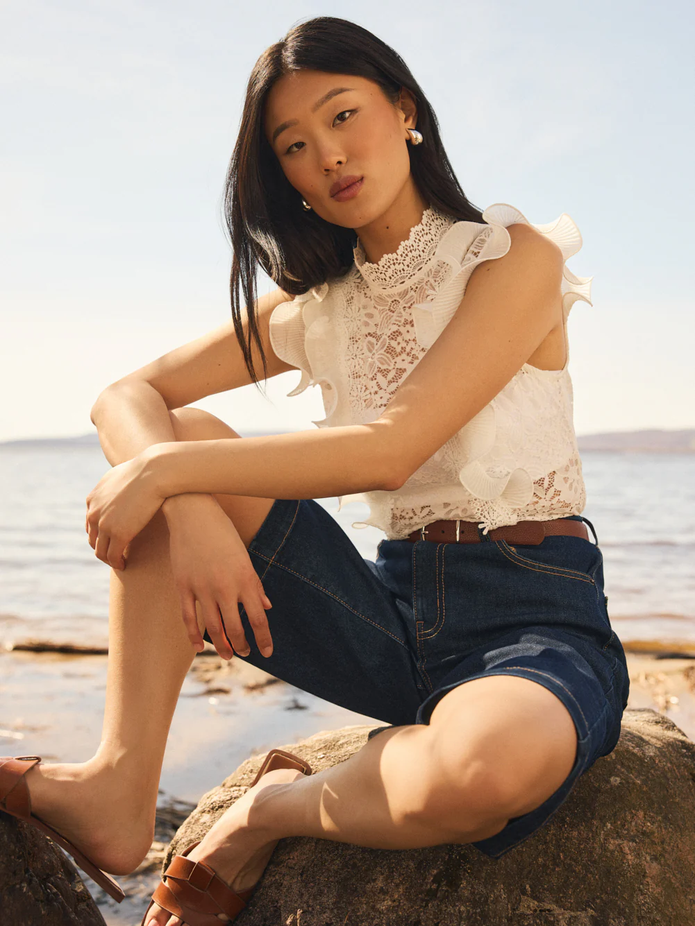 Ruffle Detail Sleeveless Lace Top - Image 5