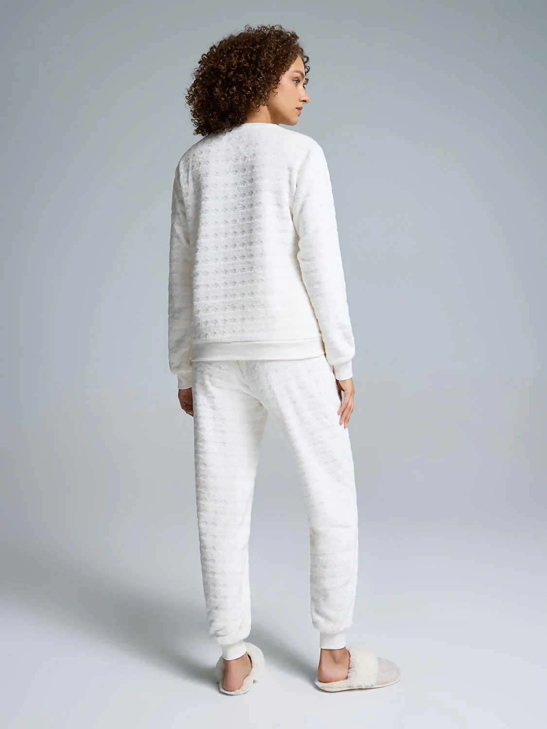 Houndstooth Print Plush Pajama Set - Image 5